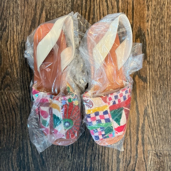 NIB MOMO New York x Anthropologie Dessa Embroidered Sling Back Leather Sandals - Picture 7 of 16